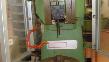 STOZZATRICE elettronica CABE ST250 CNC (con PLC) usata